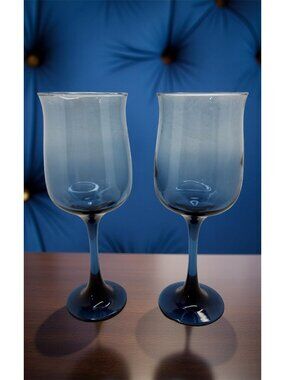 vintage set of 2 libbey connoisseur dusky bluetulip shaped glass's.